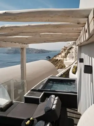 Cave Suite outdoor Hot tub , Sea View