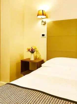 Business Üç Kişilik Oda