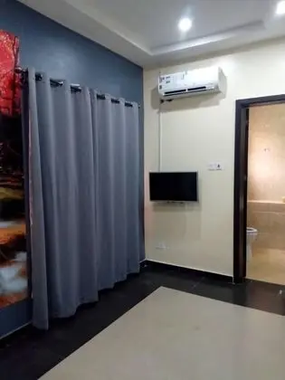 Business Tek Kişilik Oda, 1 En Büyük (King) Boy Yatak