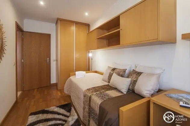 Private Suites Downtown, 2 Beds, City View