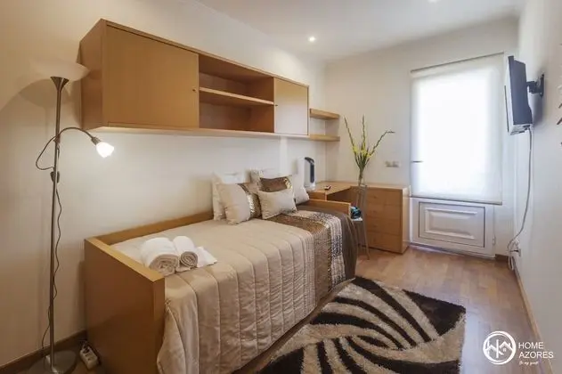 Private Suites Downtown, 2 Beds, City View