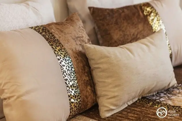 Private Suites Downtown, 2 Beds, City View