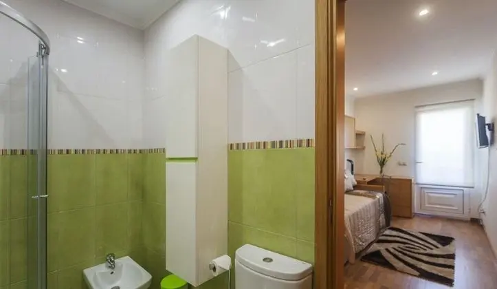 Private Suites Downtown, 2 Beds, City View