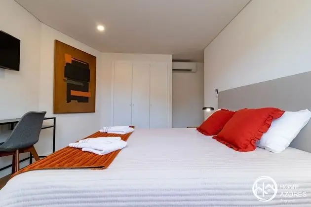 Premium Residence, 2 Bedrooms, Garden View (Coliseu B1)