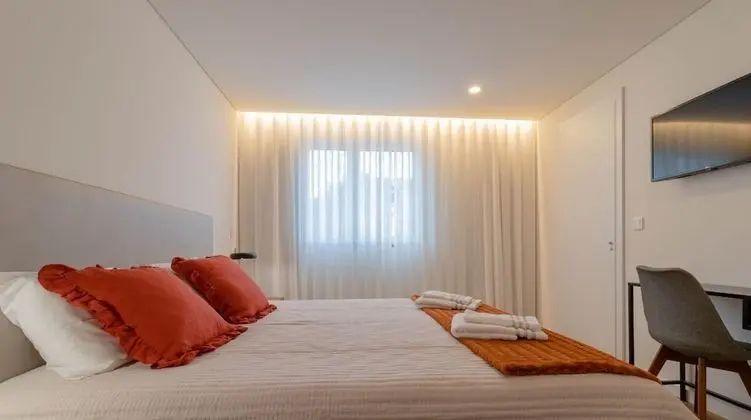 Premium Residence, 2 Bedrooms, Garden View (Coliseu B1)