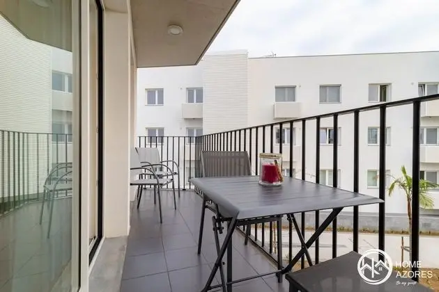 Premium Residence, 2 Bedrooms, Garden View (Coliseu B1)