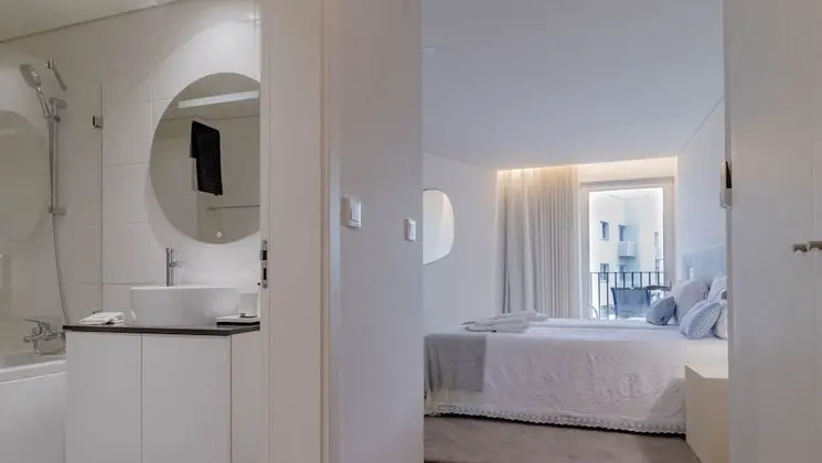 Premium Residence, 2 Bedrooms, Garden View (Coliseu B1)