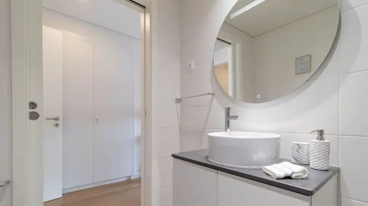 Premium Residence, 2 Bedrooms, Garden View (Coliseu B2)