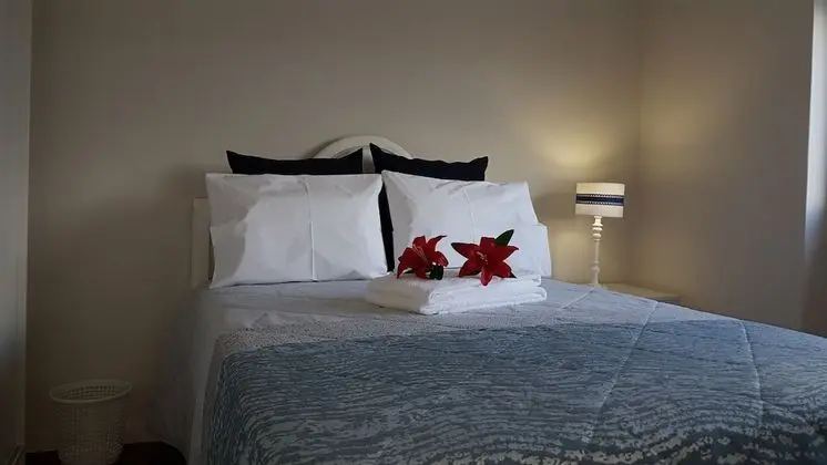 Family House, 3 Bedrooms, Partial Sea View