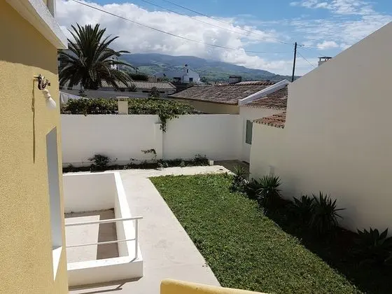 Family House, 3 Bedrooms, Partial Sea View
