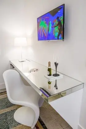 Luxury Büyük Yataklı Tek Kişilik Oda, Balkon