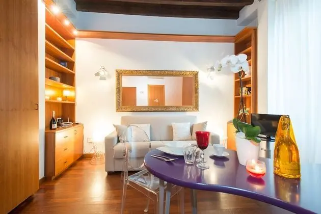 Stüdyo, Küçük Mutfak (Location Address:Via San Carpoforo, 4)