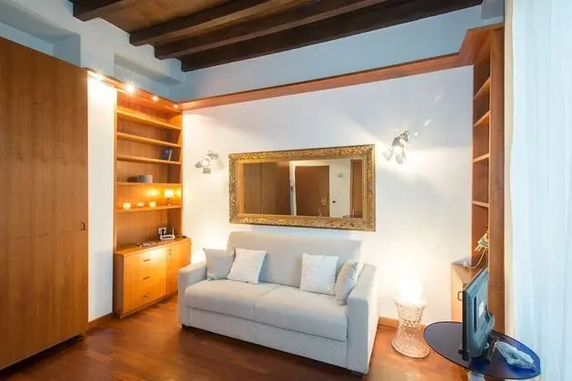 Stüdyo, Küçük Mutfak (Location Address:Via San Carpoforo, 4)