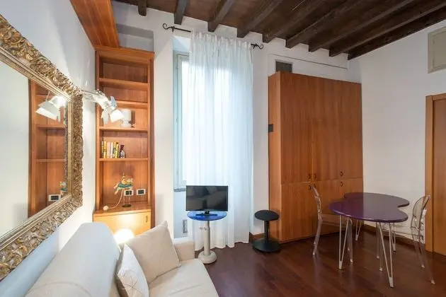 Stüdyo, Küçük Mutfak (Location Address:Via San Carpoforo, 4)