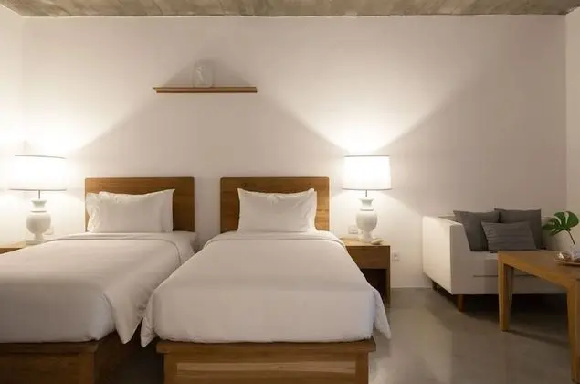 Medium Room