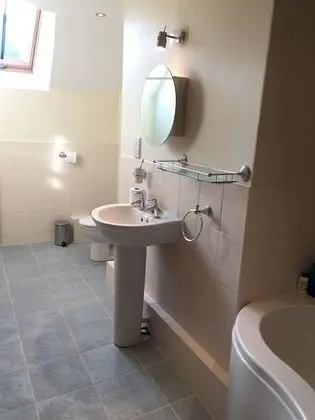 King Room, Shared Bathroom (The South Wing)