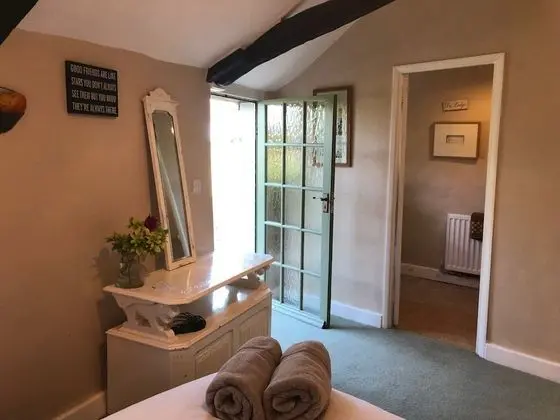 Tek Büyük Yataklı Oda (The Garden Room)