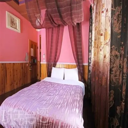 Romantic Tek Büyük Yataklı Oda, 1 Çift Kişilik Yatak, Sigara İçilmez