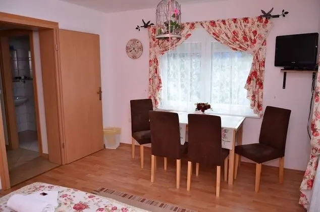 Romantic Süit, 1 Yatak Odası, Teras, Bahçe Manzaralı