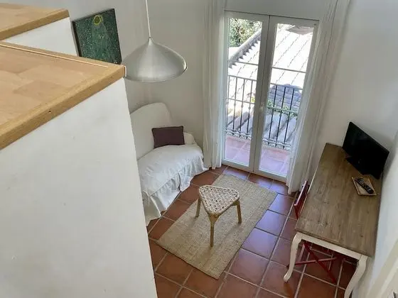 Panoramic Tek Büyük Yataklı Oda, Özel Banyo, Kısmi Deniz Manzaralı (Loft)