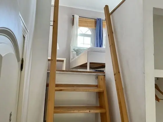 Panoramic Tek Büyük Yataklı Oda, Özel Banyo, Kısmi Deniz Manzaralı (Loft)