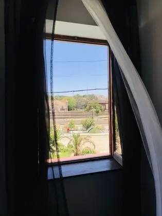 Basic Tek Büyük Yataklı Oda