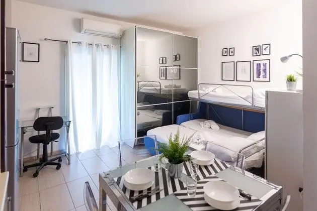 Stüdyo, Balkon