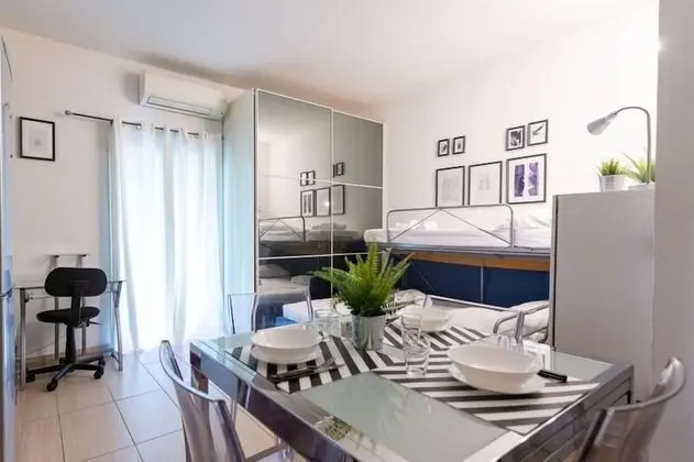 Stüdyo, Balkon