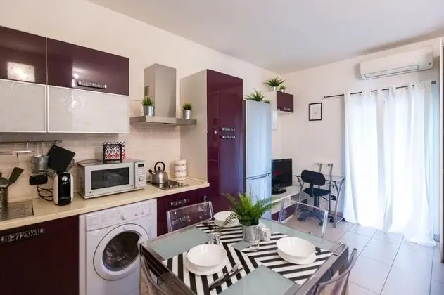 Stüdyo, Balkon