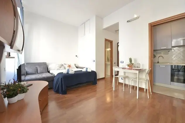 Stüdyo, Küçük Mutfak (Location Address: Via Lecco 11)