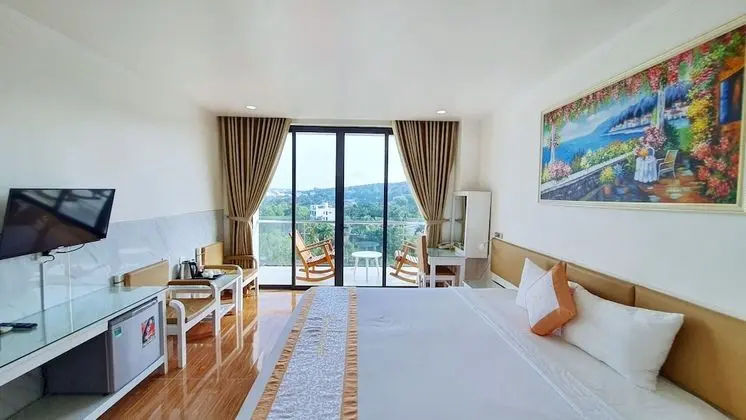 Deluxe Tek Büyük Yataklı Oda