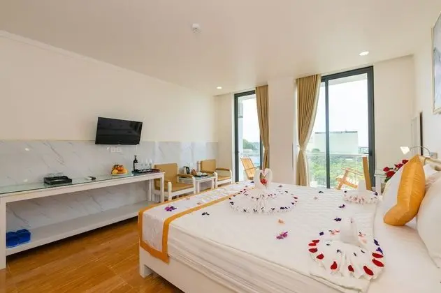 Deluxe Tek Büyük Yataklı Oda