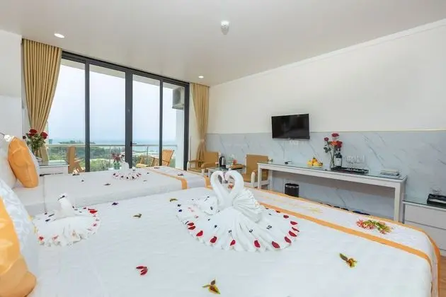 Deluxe Üç Kişilik Oda