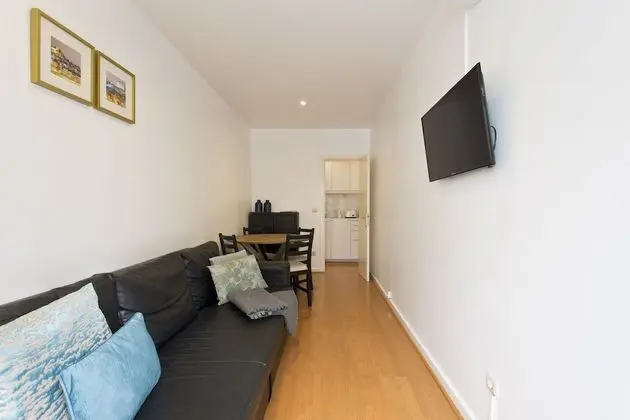 Home @ Porto Clerigos Apartment 5 - Superior 2 Rooms