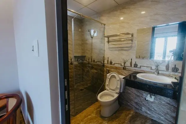 Deluxe Tek Büyük Yataklı Oda, 1 Çift Kişilik Yatak, Veranda, Şehir Manzaralı