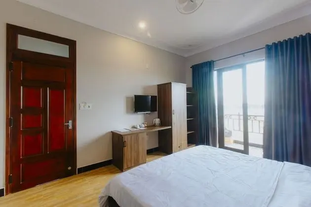 Deluxe Tek Büyük Yataklı Oda, 1 Çift Kişilik Yatak, Veranda, Şehir Manzaralı