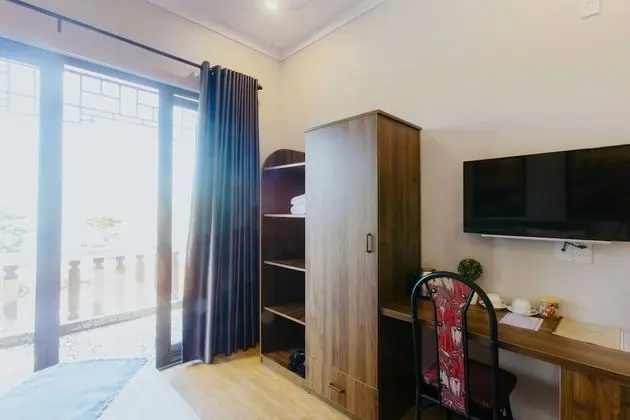 Deluxe Tek Büyük Yataklı Oda, 1 Çift Kişilik Yatak, Veranda, Şehir Manzaralı