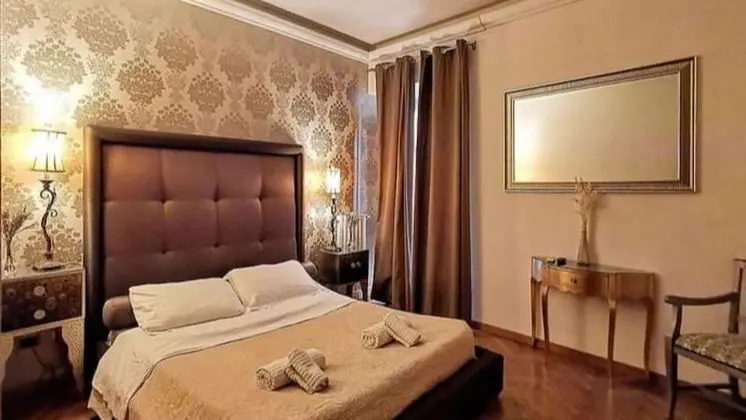 Deluxe Tek Büyük Yataklı Oda