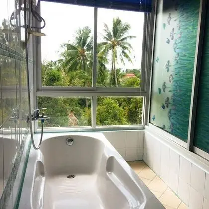 Double Room with Bathtub