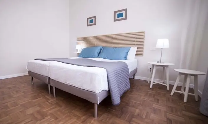 Tek Büyük veya İki Ayrı Yataklı Oda