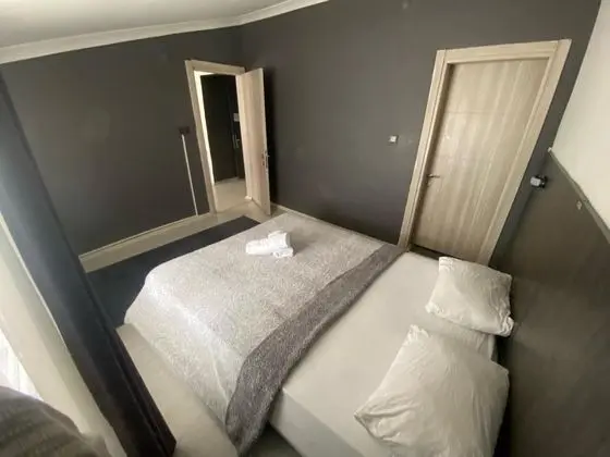 https://images.odamax.com/img/1920x1080/odamax/image/upload/Home_Suit_Apart_Otel_K_tahya_202609291102429_8ebd1285_ce7f_4d3a_a0bf_a8ab7768970a.jpg