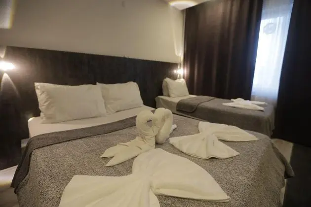 https://images.odamax.com/img/1920x1080/odamax/image/upload/Home_Suit_Apart_Otel_K_tahya_202609291106281_35503a00_b228_430f_9582_960b1ba90335.jpg