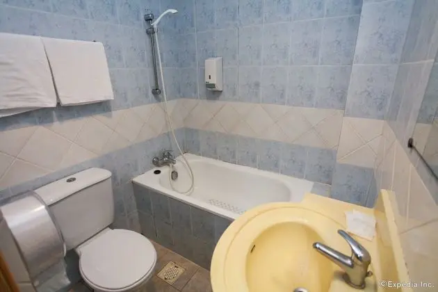 Deluxe Üç Kişilik Oda