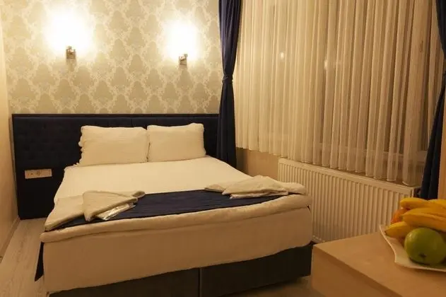 Tek Kişilik, Şehir Manzaralı