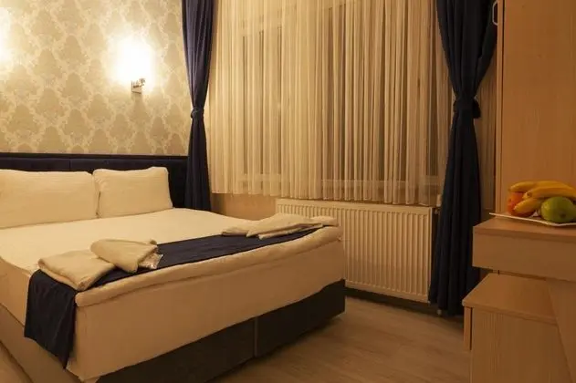 Tek Kişilik, Şehir Manzaralı