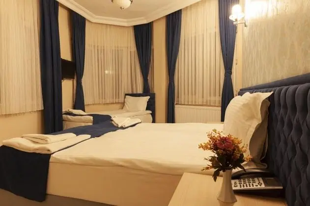 Triple, Şehir Manzaralı