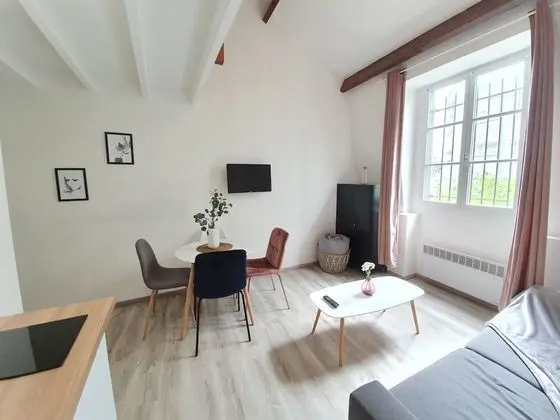 Stüdyo, 1 Büyük (Queen) Boy Yatak ve Çekyat (Mezzanine)