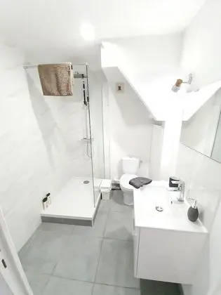 Stüdyo, 1 Büyük (Queen) Boy Yatak ve Çekyat (Mezzanine)