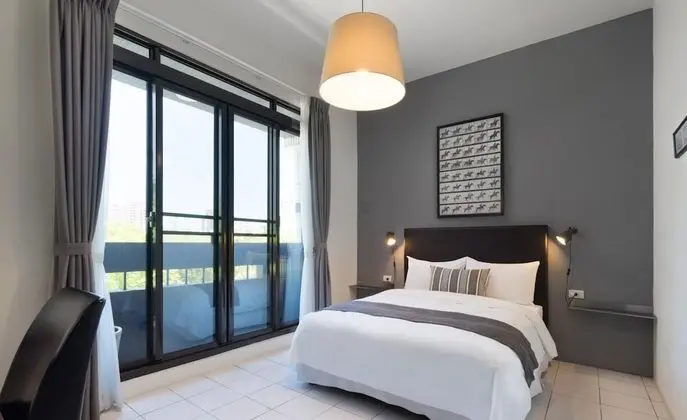 Tek Büyük Yataklı Oda, Balkon