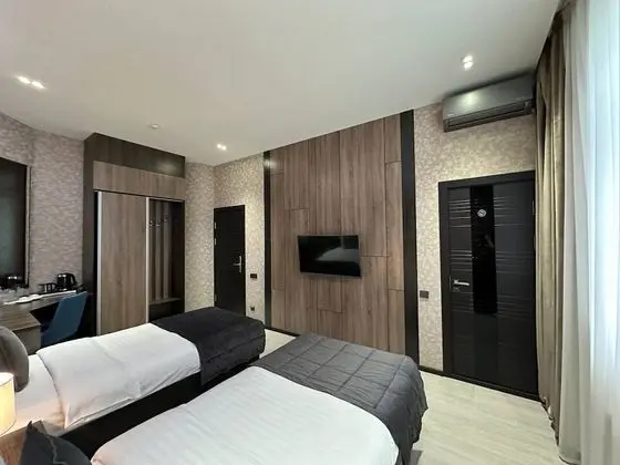 Luxury Tek Büyük veya İki Ayrı Yataklı Oda